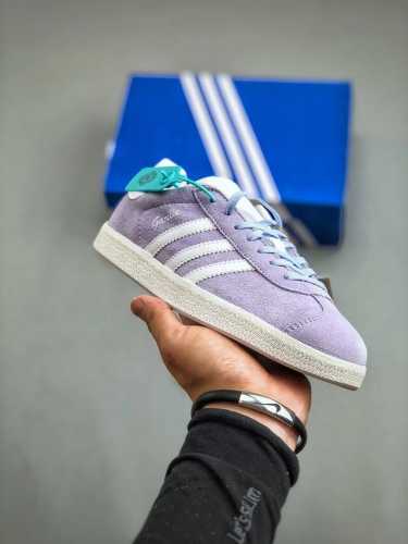 gazelle Indoor Trainers 羚羊内训系列低帮复古百搭休闲运动德训风板鞋“Ie0444尺码：36-40 半