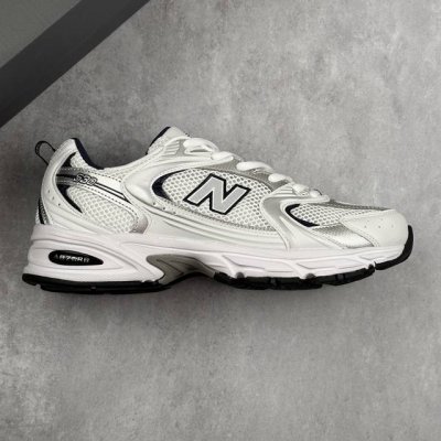 本地 核心私 Kb版 新百伦 Nb New Balance Mr530系列复古老爹风网布跑步休闲运动鞋 小众老爹鞋 New Balance 530系列鞋款最早风