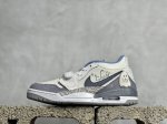放店私 air Jordan Legacy Aj312 低帮 鞋身采用了皮革材质打造 横跨鞋面的魔术贴十分吸睛 侧面的swoosh Logo的一部分被鞋面遮挡了
