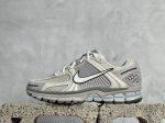 Ac版 Nike Air Zoom Vomero 5 浅卡其灰白 货号：Fz3653-104 尺码：36 36.5 37.5 38 38.5 39 40