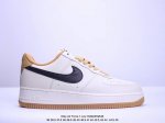真标耐克Nike Air Force 1 Low 空军一号 低帮百搭休闲运动板鞋。柔软、弹性十足的缓震性能和出色的中底设计，横跨复古与现代的外型结合，造就出风靡