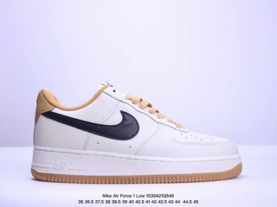 真标耐克Nike Air Force 1 Low 空军一号 低帮百搭休闲运动板鞋。柔软、弹性十足的缓震性能和出色的中底设计，横跨复古与现代的外型结合，造就出风靡