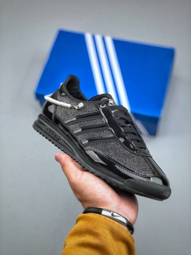 Adidas Wmns Sl72 Og 系列德训足球风百搭低帮休闲运动板鞋 目前市面最高版本 正确完美版型 正确粗翻毛皮采用高弹Eva+Model+Rb三层组合
