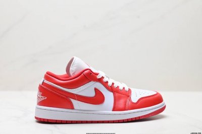 真标Nike Air Jordan 1 Low aj1乔1低帮休闲板鞋 同步官方配色 官方货号:553558-166 size:36 36.5 37.5 38
