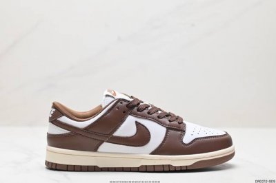 真标耐克nike Dunk Low 扣篮系列 复古低帮休闲运动滑板板鞋 采用脚感柔软舒适zoomair气垫 有效吸收滑板等极限运动在落地时带来的冲击力 为街头运
