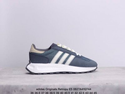 阿迪达斯adidas Originals Retropy E5 爆米花速度轻盈复古系列百搭透气休闲运动慢跑鞋。全新boost轻量缓震鞋底材质# 轻盈又不失动感