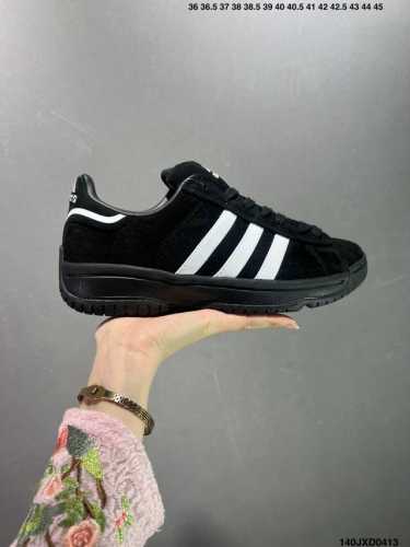 公司级atmos X Ad Campus Supreme Sole 联名复古低帮运动鞋 If9989 这款运动鞋结合了1999年推出的经典campus Supr