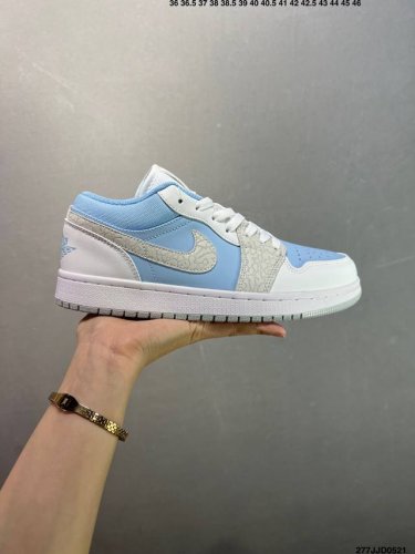 公司级Nike Air Jordan 1 Low aj1乔1低帮休闲板鞋 同步官方配色 原档冲孔鞋头 四线拉帮 鞋舌高弹海绵填充 官方货号:553558 113