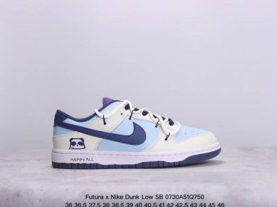公司级！Futura X Nike Dunk Low Sb联名 解构绑带滑板鞋 这双鞋带系统延续了今年的代表性风格，搭配亮粉色鞋带，保持了 Dunk Sb Lo