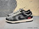 260 #新品上市实拍 耐克 Nike Dunk Low Retro 运动鞋经典复古板鞋。作为 80 年代经典篮球鞋款，起初专为硬木球场打造，后来成为席卷街头的