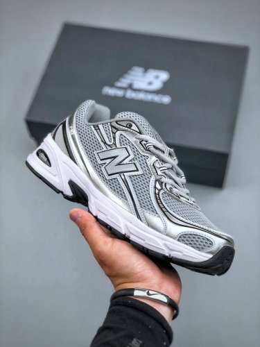 New Balance 新百伦 U740Jpg 复古休闲慢跑鞋 尺码 36 37 37.5 38 38.5 39.5 40 40.5 41.5 42 42.5