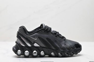 公司级Nike Air Max Dn8 耐克2024全新气垫跑鞋 #全新鞋款在同侧采用了四个圆柱仓式的设计 不仅有防滑耐磨性功能 还搭配了周围一圈柔软的泡棉材质