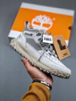 timberland添柏岚 天伯伦 户外休闲时尚马丁靴系列 广东大厂出品 全新工艺升级 原盒原包装 面料采用意大利进口手抓牛皮搭配防臭防腐真皮乳胶鞋垫给您完美的