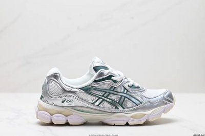 公司级asics 亚瑟士gel-Nyc 2055透气网眼鞋面配合部分合成革材质 采用全新ahar+橡胶材质 更加耐磨 货号:1201A971- 尺码:36 37