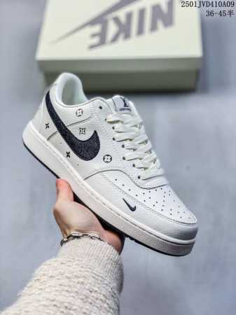 海外爆款简约风格设计，融合 Nike Low Prm 小空军斯图西联名-喜庆中国闪金红星白底配色，低帮百搭透气休闲运动板鞋 . 原数据独家私模大底 纯正版型 清 - 点击图像关闭