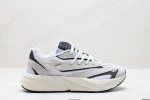公司级Adidas Lightblaze 舒适防滑 新款阿迪达斯低帮跑步鞋 极致轻盈的Lightweight Upper设计 带来近乎裸足的舒适体验 中底采用尖