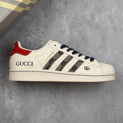 本地 核心私 Gucci X Adidas Original Superstar 古驰X 阿迪达斯 低帮 联名白灰红 贝壳头防滑耐磨轻便板鞋 鞋身整体采用米白色