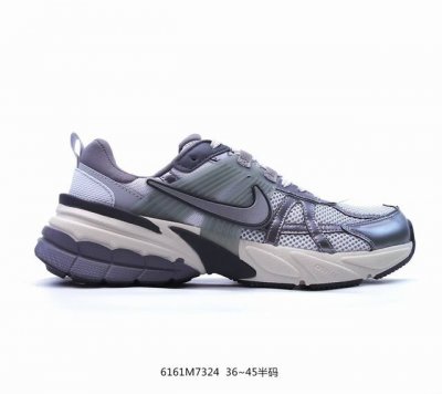 公司级nk V2K Runtekk “Summit White Metallic Silver’‘ 3Xl 减震防滑复古低帮跑步鞋 #鞋款被命名为 Runtek