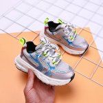 特价50 巴黎世家3Xl 公司级原楦原数据开发版型# 采用环保天空革与网眼织物鞋面材质# 中底搭载轻量发泡Eva缓震中底，组合防滑橡胶大底法国高端奢侈品牌- 巴