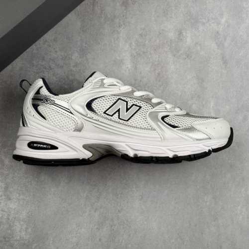 本地 核心私 Kb版 新百伦 Nb New Balance Mr530系列复古老爹风网布跑步休闲运动鞋 小众老爹鞋 New Balance 530系列鞋款最早风