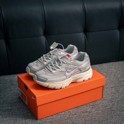 核心私 Nike Mns Initiator 耐克运动鞋男女款潮流时尚 原楦原纸版数据开发 货号：Ib4483 078 尺码：36 37 37.5 38 38.