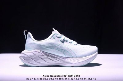 公司级Asics Novablast 4 轻量跑鞋 低帮轻量透气缓震休闲运动跑步鞋 货号:1012B510-401 尺码:36 37 37.5 38 39 39
