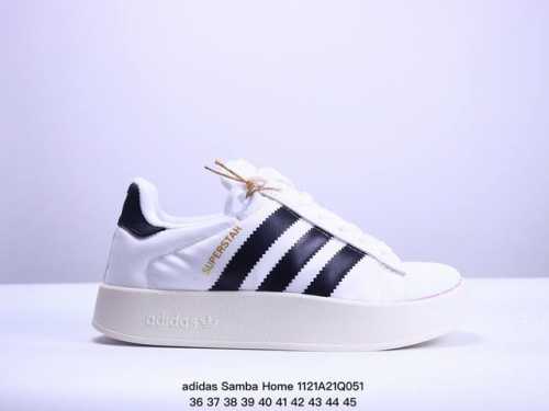 Adidas Originals Tenis Samba Home 超轻量上脚 秋冬保暖慵懒面包鞋 超级丑萌可爱的胖墩外表 不失可爱顽皮灵魂 拥有保暖性能同时也