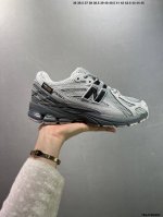 公司级New Balance M1906系列复古单品宝藏老爹鞋款 公司级版本复古元素叠加 质感超级棒 楦版型材料细节做工精细 作为Nb最经典的档案鞋型之一 与