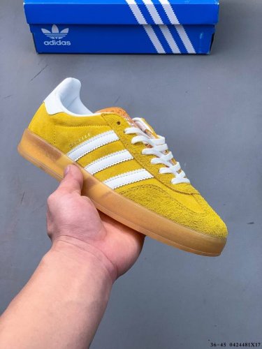 真标半码！阿迪达斯Adidas Gazelle 低帮复古百搭休闲运动板鞋 0424481X17