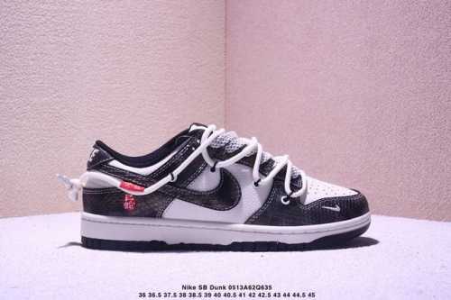 海外爆款限量发售！公司级 Nike Sb Dunk Low“蛇年系列 绑带渐变黑勾” 周年高端定制 低帮休闲板鞋 定制鞋盒 大厂纯原品质出货 超高清洁度 皮料切