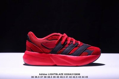 公司级Adidas Lightblaze 舒适防滑 新款阿迪达斯低帮跑步鞋 极致轻盈的Lightweight Upper设计 带来近乎裸足的舒适体验 中底采用尖