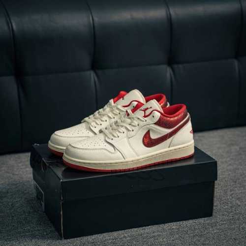 核心私 Air Jordan 1 乔丹篮球鞋男女运动鞋潮流板鞋 货号：Hj9338 106 尺码：36 37 37.5 38 38.5 39 40 40.5 4