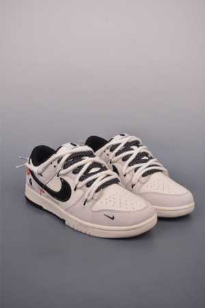 390 Nike Sb Dunk Low Supreme联名 解构抽绳鞋带 纯原大厂出品 极力推荐 原装头层材料 独家版型蒸餾加工 帶來的是更好的视觉和脚感体 - 点击图像关闭