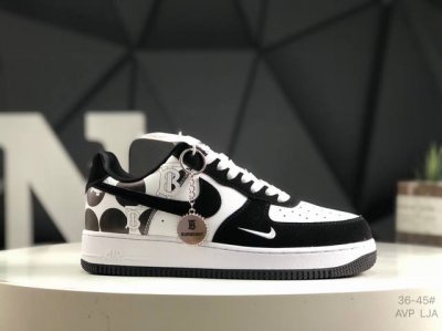 耐克 Nike Air Force 1 ’07 空军一号低帮百搭休闲运动板鞋。 官方货号：Df0188-029 尺码：36-45 半 Avp Lja