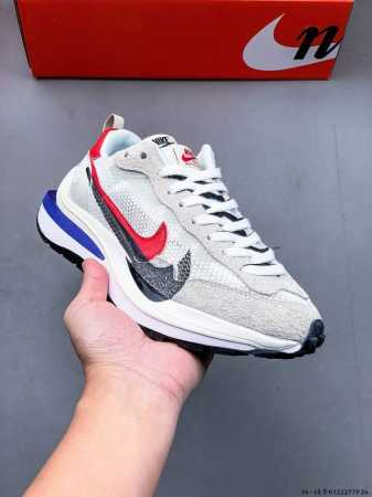 180 nike/耐克 日式解构美学联名Sacai X Pegasus Vaporfly Sp 混合马拉松解构前卫变形三层底休闲运动慢跑鞋 0322277F26 - 点击图像关闭