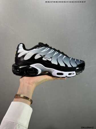 耐克Nike Air Max Plus 全掌气垫缓震舒适男子休闲鞋跑步鞋运动男鞋 货号:Dx0755 尺码:如图 Id:336Jjd0413 - 点击图像关闭