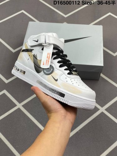 340 公司级Nike Air Force 1 Mid 07 原楦头原纸板 打造纯正中帮空军版型 专注外贸渠道 全掌内置蜂窝气垫 原盒配件 原厂中底钢印、拉帮完