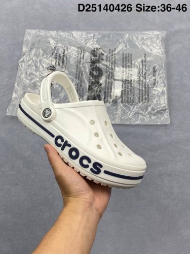 卡骆驰Crocs Classic Clog 卡骆驰全系列休闲沙滩洞洞拖鞋凉鞋 超轻Croslite专利材料打造 鞋面更加耐用易清洗 该鞋款轻盈舒适 2002年