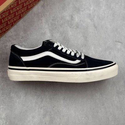 本地 核心私 万斯Vans Old Skool 防滑减震低帮板鞋男女同款 工艺：硫化1:1 重量1:1、真标、原钢印、材质标、鞋型标、合格标 货号：Vn0A5J