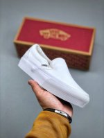 硫化工艺 Ltsgt 万斯 Vans 厚底 经典Os 白 顶级真标原盒大几率过验过毒版本 原型开发道序 原汁原味保留经典基础 上脚无敌 ！ 尺码：35 36 3
