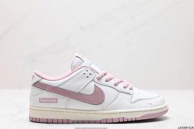 真标耐克nike Dunk Low 扣篮系列 复古低帮休闲运动滑板板鞋 货号:Rm2308-236 尺码:36 36.5 37.5 38 38.5 39 40