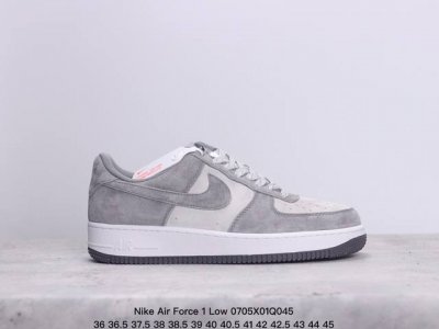 耐克nike Air Force 1 Low 空军一号低帮百搭休闲运动板鞋。柔软、弹性十足的缓震性能和出色的中底设计，横跨复古与现代的外型结合，造就出风靡全球三