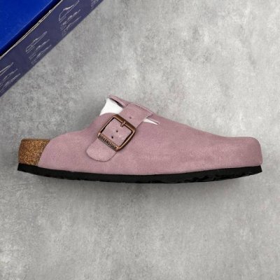 本地 核心私 德国百年知名鞋履品牌 博肯Birkenstock 勃肯半拖系列 #采用质地柔软牛皮绒面革植入 鞋垫和里衬材质 #中底搭载缓震软木橡胶 #外置Eva