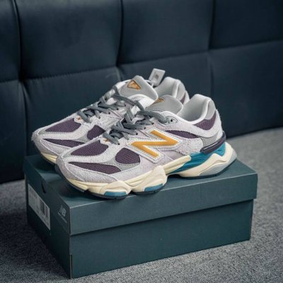New Balance NB9060 联名款 复古休闲运动慢跑鞋 鞋款灵感源自设计师本人对夏日的怀日回忆。鞋面大身由空间双格及磨砂鞋面拼接而生，夏日氛围拉满#采