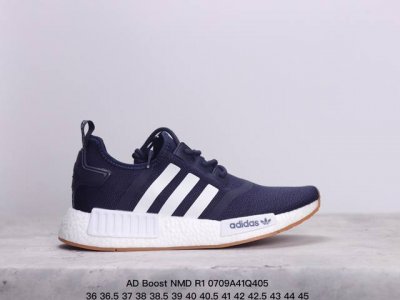 公司级ad Boost Nmd R1 经典跑鞋系列全新配色 弹力针织鞋面 原装高弹boost颗粒大底 缓震性能卓越 体质轻盈且抗冲击 整双鞋子的透气性和舒适度完