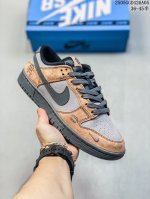 海外爆款限量发售！高端定制Nike Sb Dunk Low 巴黎世家联名--- 沙漠灰勾 高端定制 低帮休闲板鞋 定制鞋盒 大厂纯原品质出货 超高清洁度 皮料切