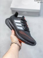 真爆 阿迪达斯 Adidas 超弹跑步系列 Pureboost 22 男鞋女鞋新款稳定排汗减震回弹防滑耐磨跑步运动鞋跑步鞋 含再生材料的短距离跑步鞋，Pureb