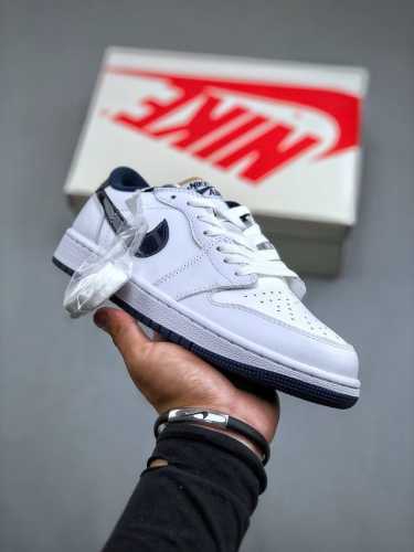 Nike Air Jordan 1 Low 85 Og Metallic Blue 低帮 金属蓝 Aj1 乔丹1代 白蓝 乔丹篮球鞋系列 鞋款整体白蓝配色方案，