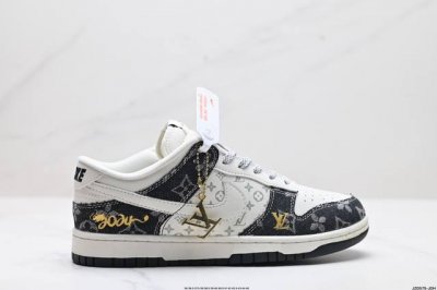 真标耐克nike Sb Dunk Low Pro扣篮系列低帮休闲运动滑板板鞋 货号:Fc1688-154 尺码:36 36.5 37.5 38 38.5 39