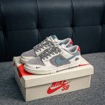 核心私 nike Dunk 全套原楦原模倾力打造完美版型 独家原厂航空铝磨具打磨大底 鞋头坡度极致还原 无解鞋型 原盒原配 圈内天花板工艺 原厂冲刀 超高清洁度